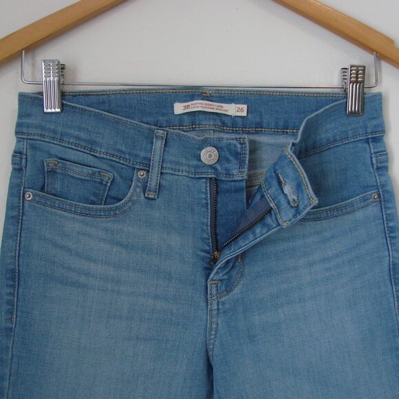 Levi's Shaping Skinny Capri Jeans Light Wash Cropped Stretch Size 26 - Picture 8 of 13